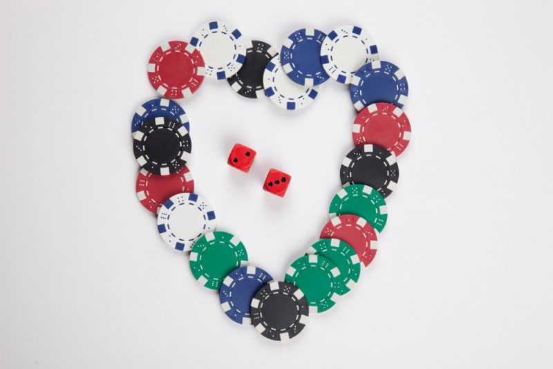 Why Affiliates and Online Casinos Are a Match Made in Heaven 1 chips shaped as heart with dices in the middle e1521119782821